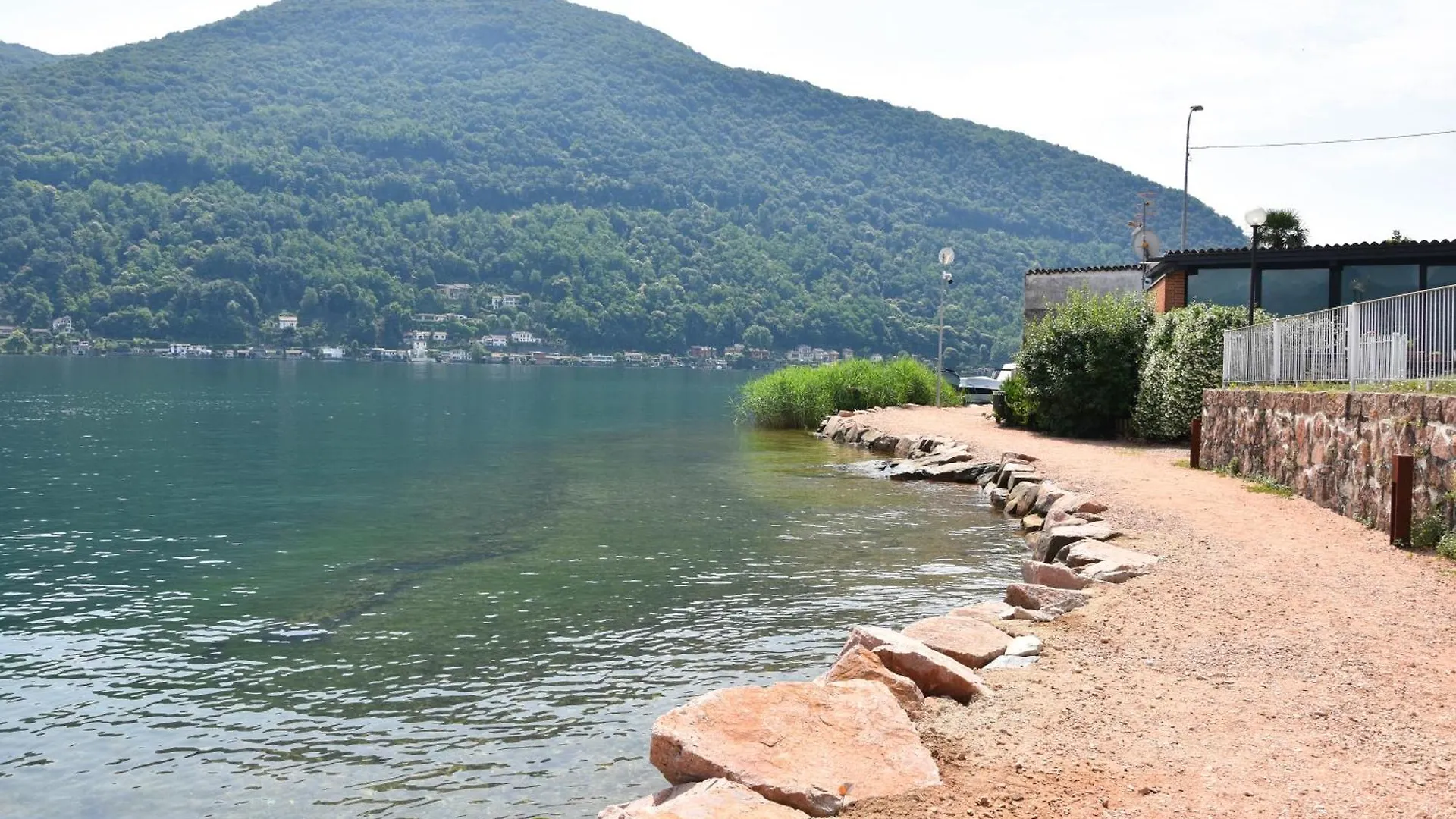 Zara House - Lake And Pet Friendly Brusimpiano Daire